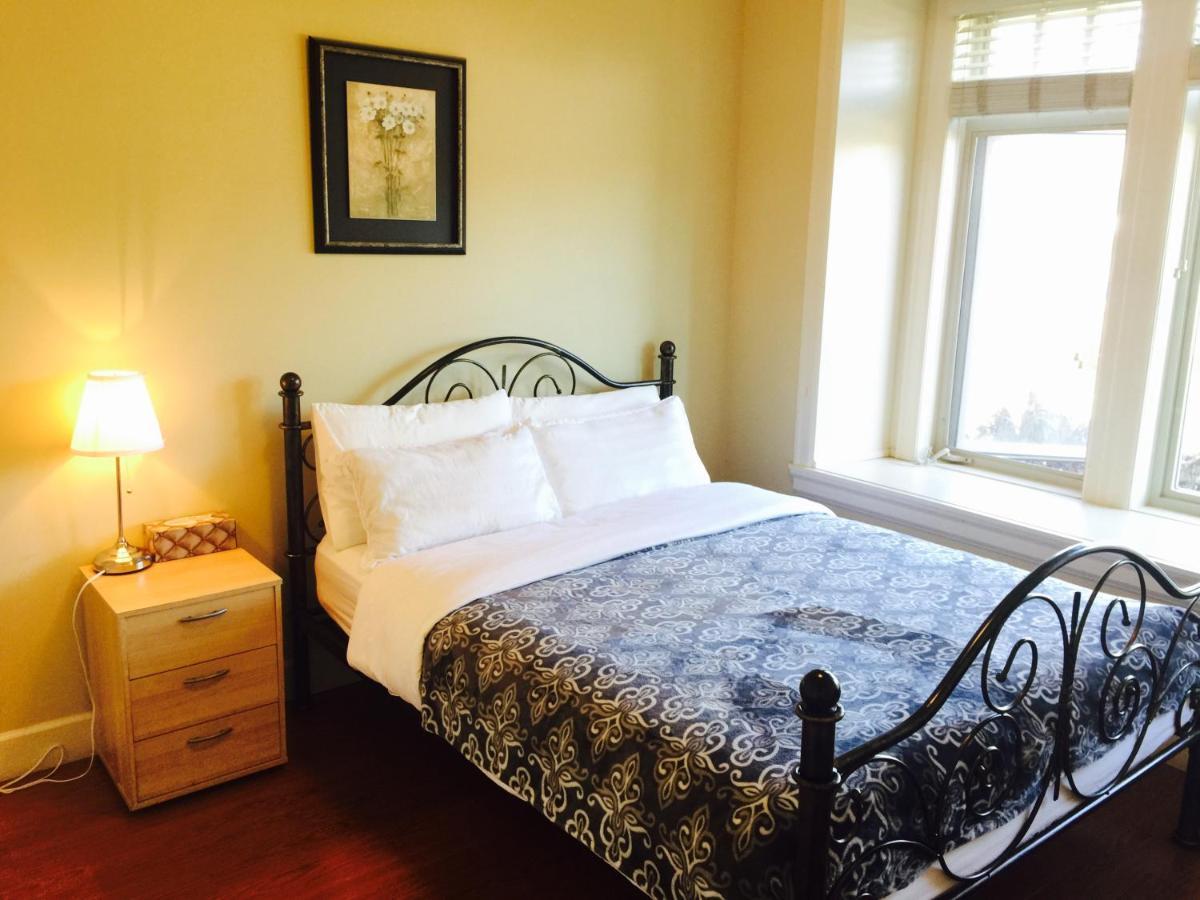 Imperial House Bed & Breakfast Burnaby Eksteriør bilde