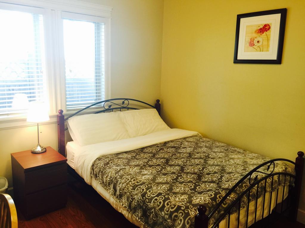 Imperial House Bed & Breakfast Burnaby Rom bilde